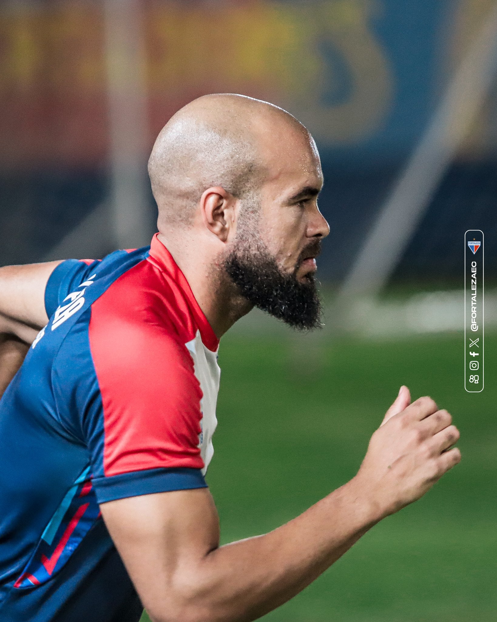 Zé Wellison em treino no Estádio Alcides Santos. 📸 Mateus Lotif/FEC