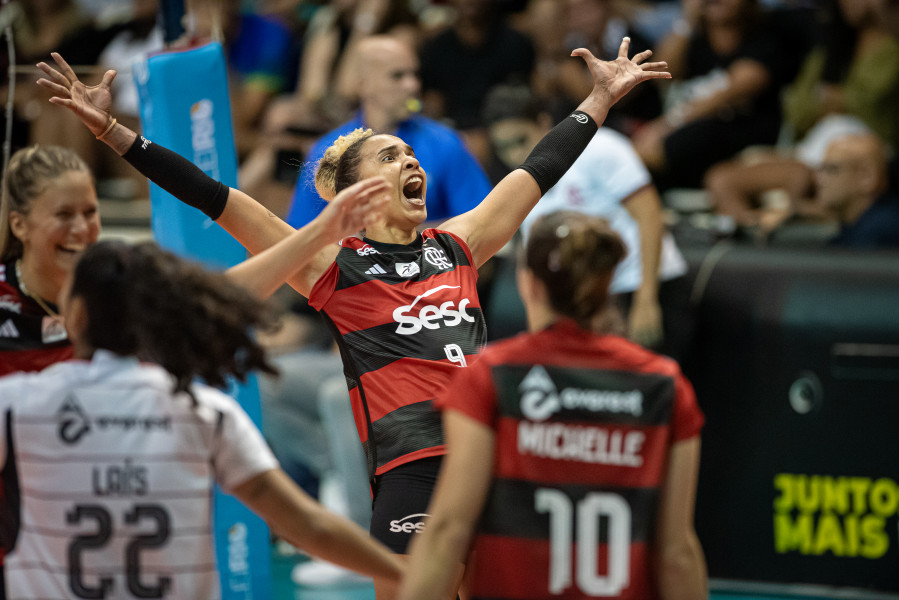 Sabrina Machado estreia pelo Sesc Flamengo na Superliga em grande fase