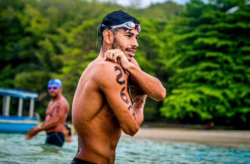 Ronaldo Zambrano conquista o Brasileiro de Águas Abertas (Foto: Everton Robson)