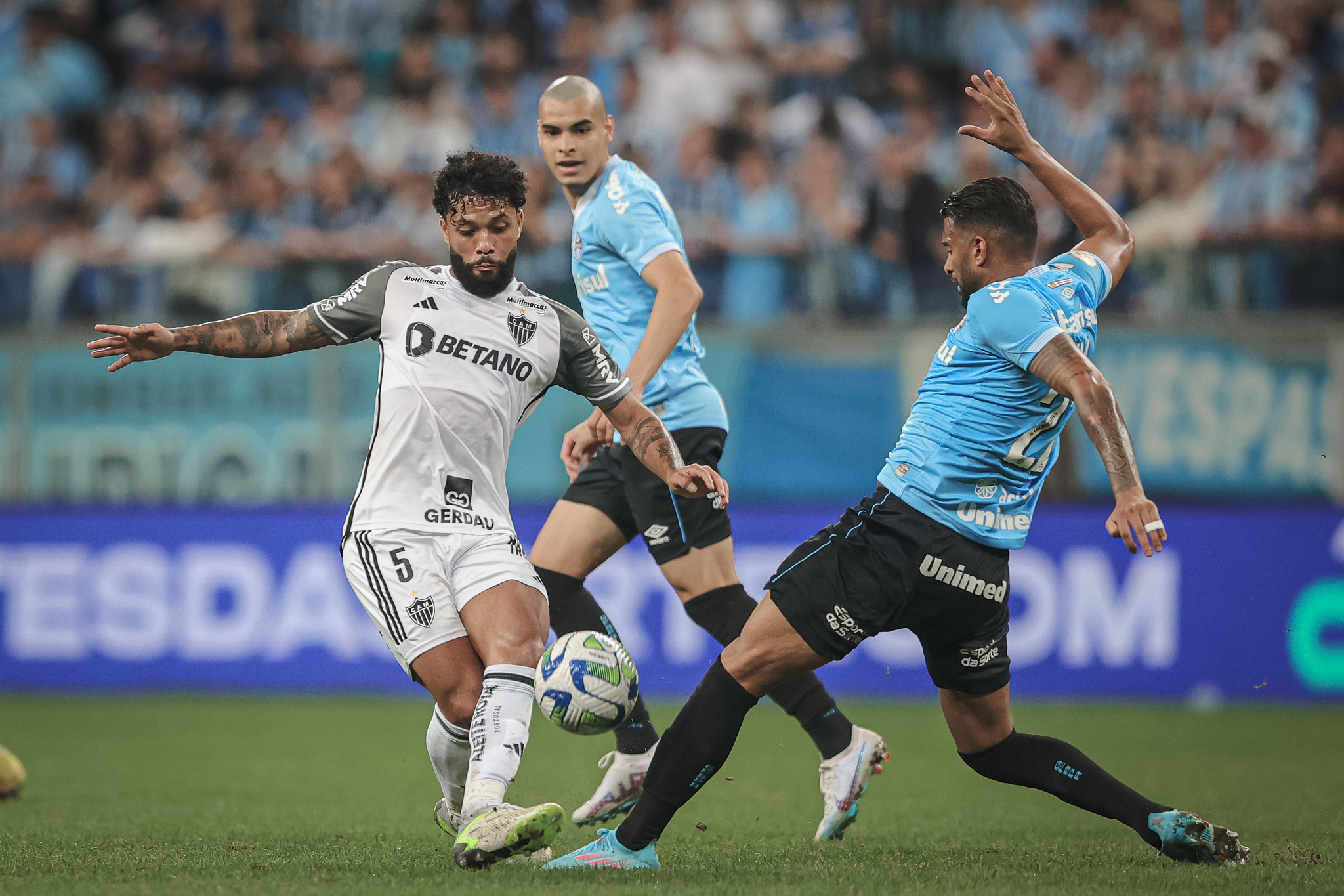 No primeiro turno, deu Grêmio com vitória por 1 a 0 (Foto: Pedro Souza/Atlético-MG)