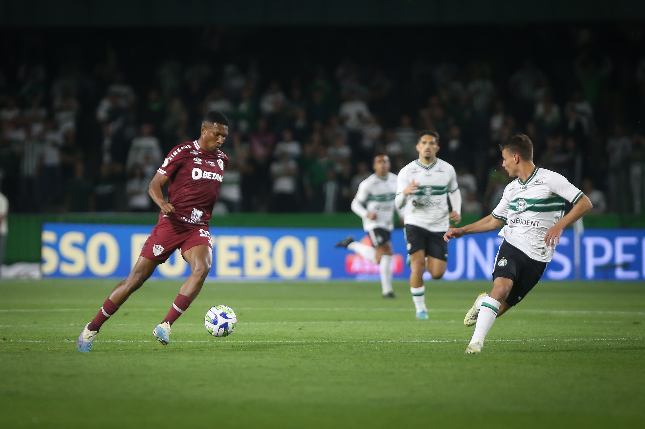 Curitiba, PR - Brasil - 24/07/2023 - Estádio Major Antonio Couto Pereira - Campeonato Brasileiro, décima sexta rodada, jogo entre Fluminense x Coritiba. FOTO DE MARCELO GONÇALVES / FLUMINENSE FC