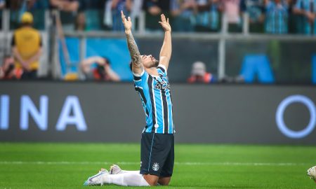 João Pedro segue até 2025 com o Grêmio - Foto: Divulgação/Grêmio