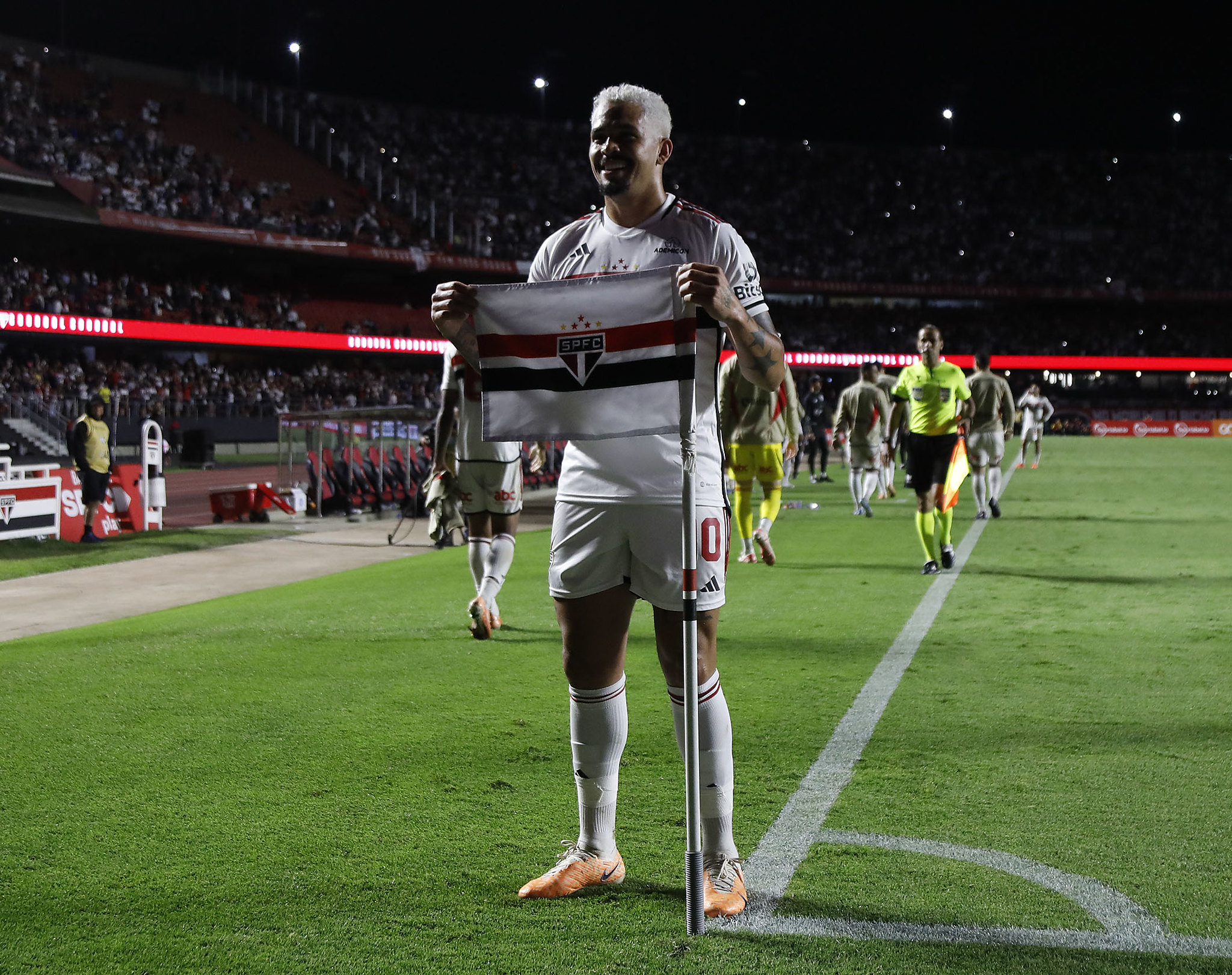 Luciano (RUBENS CHIRI / SAOPAULOFC.NET)