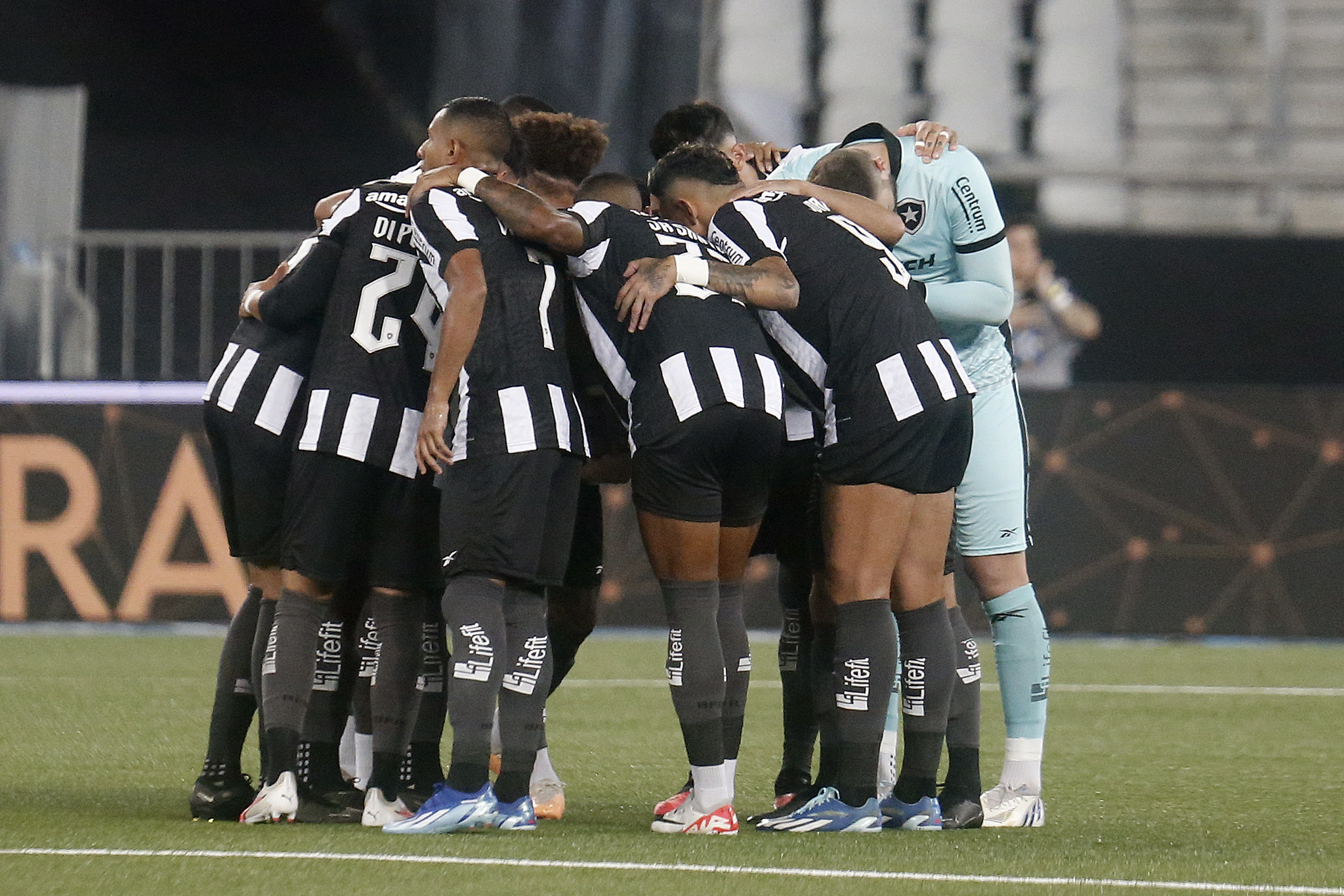 Botafogo visita o Red Bull Bragantino em jogo com clima de 'final