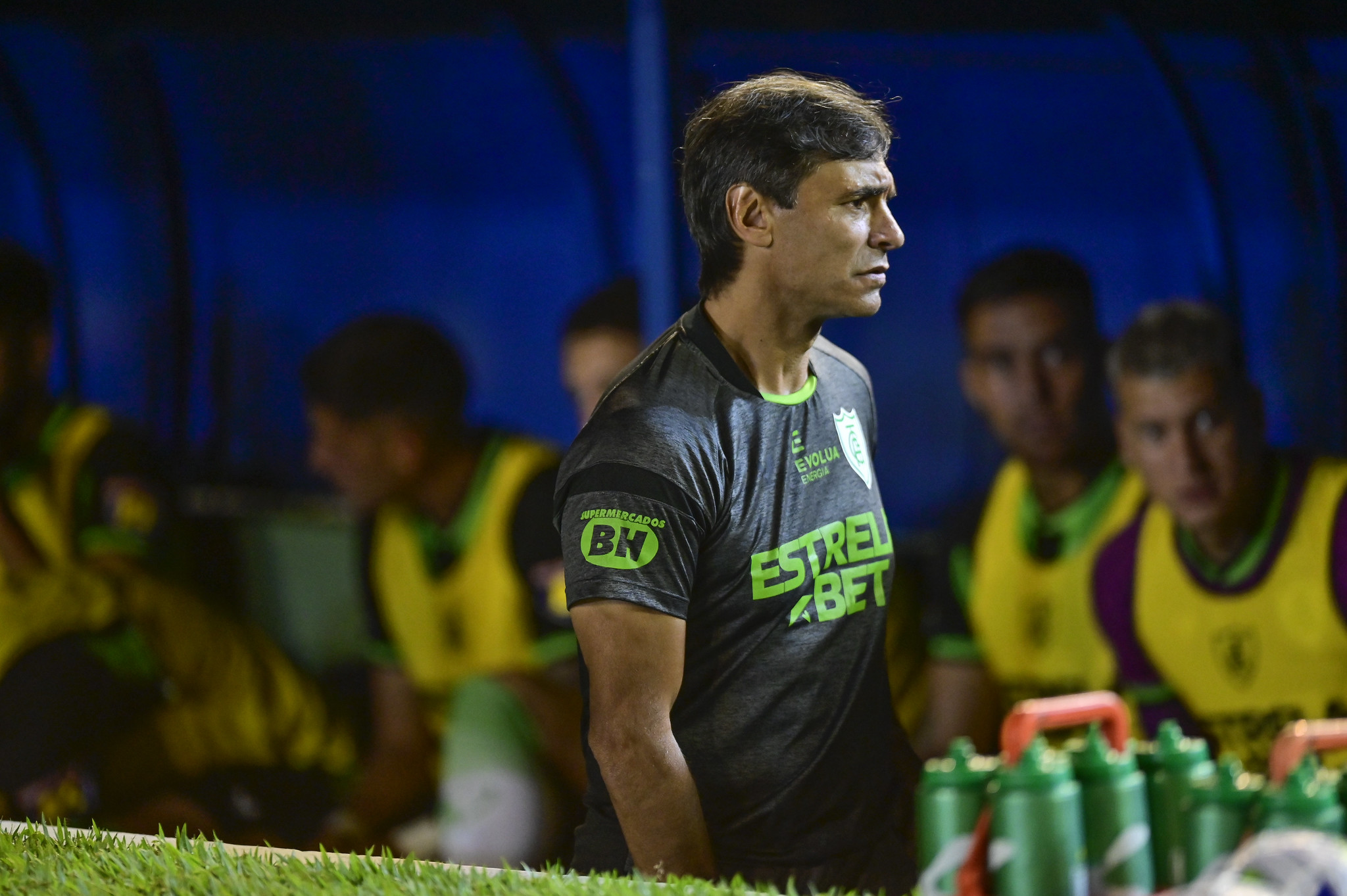 Técnico argentino do América, Fabián Bustos (Foto: Mourão Panda/América)