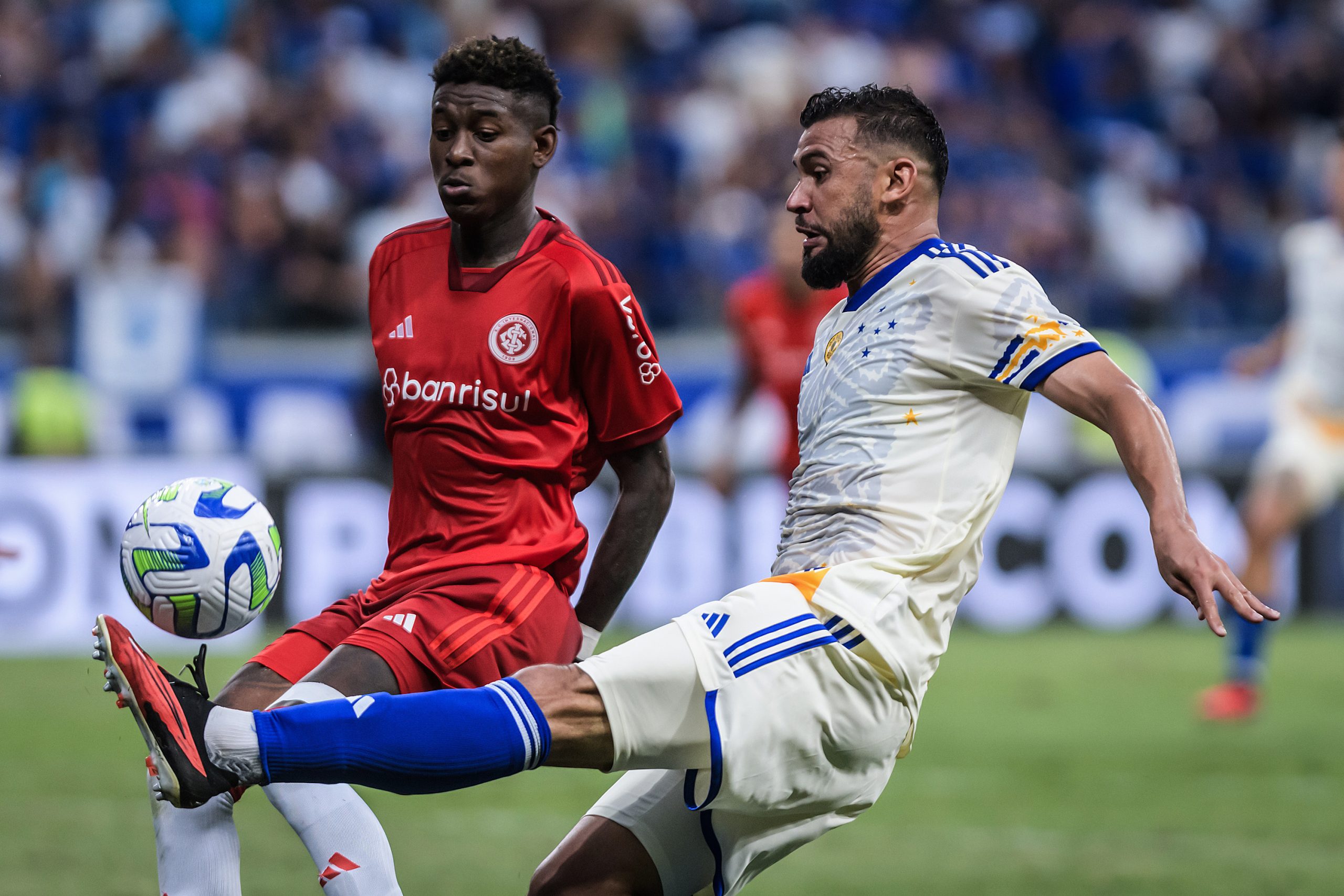 Cruzeiro 1x2 Internacional no Mineirão