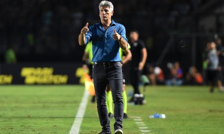 Renato Gaúcho na vitória do Grêmio sobre o Botafogo - (Foto: Alexandre Durão/Grêmio)