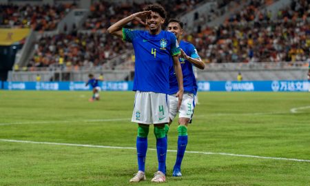 Da Mata se emociona após classificação do Brasil (Foto: Leto Ribas/CBF)