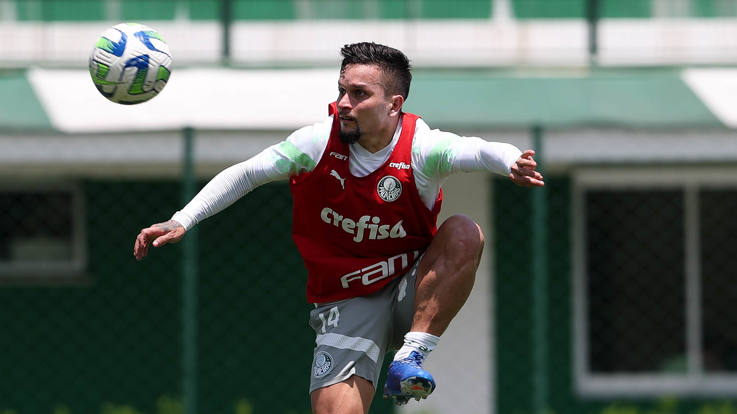 Artur, do Palmeiras, pode estar de saída para time europeu, diz jornalista. (Foto: Cesar Greco/Palmeiras)
