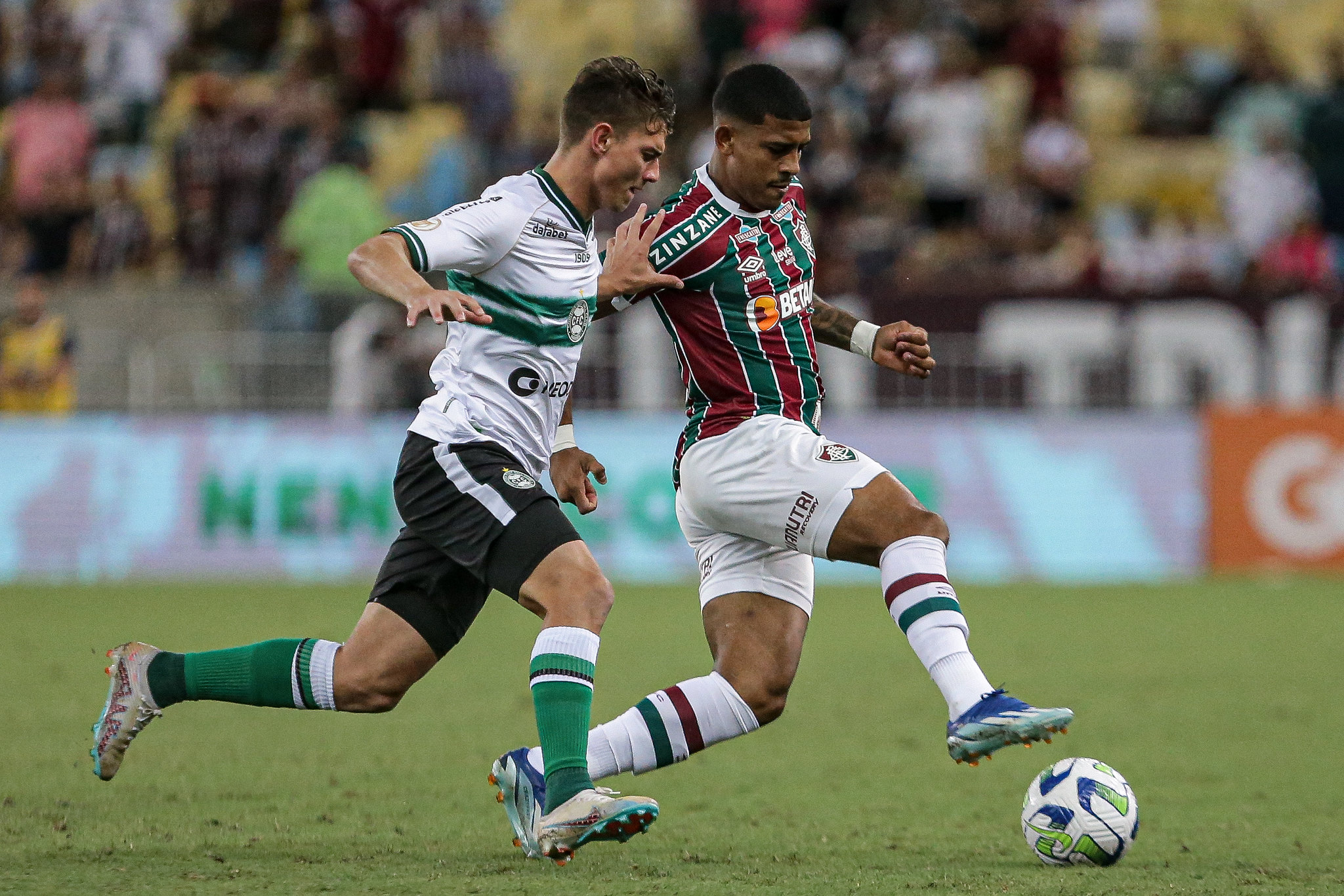 Fluminense vence e rebaixa o Coritiba para Série B (Foto: Lucas Merçon/FFC)