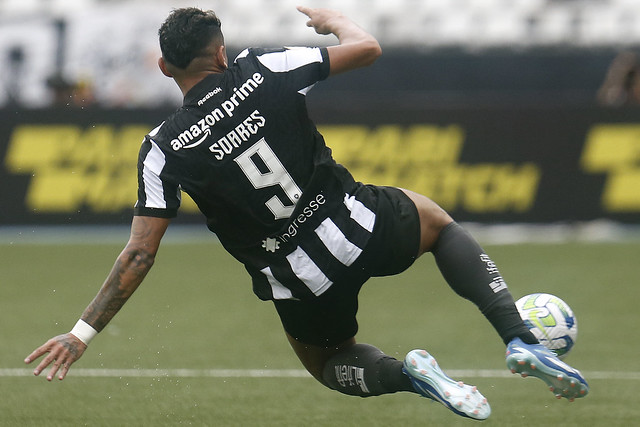 Tiquinho Soares durante Botafogo x Santos. Foto: Vitor Silva/Botafogo
