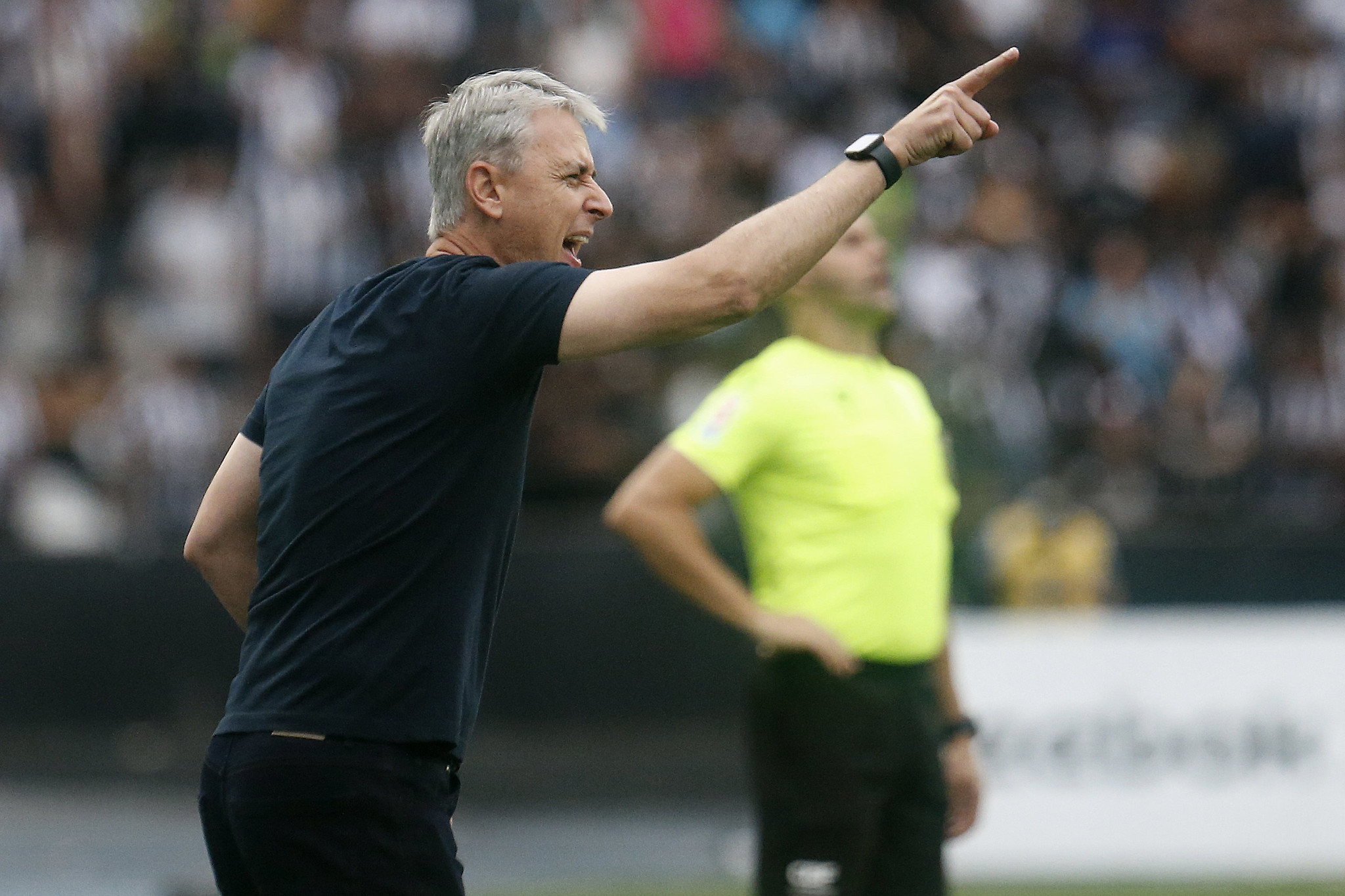 Tiago Nunes lamenta empate do Botafogo (Foto: Vitor Silva/Botafogo)