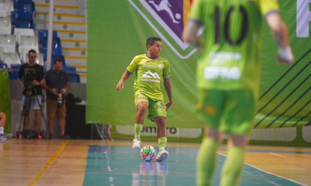 Atual campeão, Pito projeta estreia do Barcelona na Champions League de  Futsal