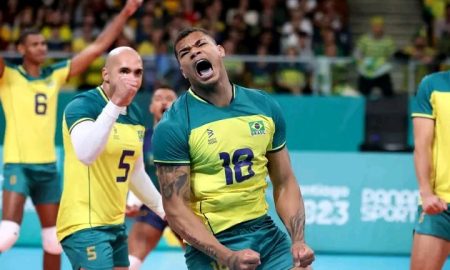 Brasil vence Cuba e garante vaga na semifinal do vôlei masculino no Pan 2023
