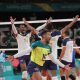 Seleção brasileira de vôlei masculino comemora classificação para a semi do Pan em Santiago. Foto: Rodrigo Navarro