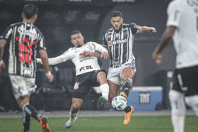 último duelo entre Atlético e Corinthians na Neo Química Arena.