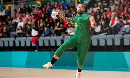 Brasil goleia o Paraguai e estreia bem no handebol feminino