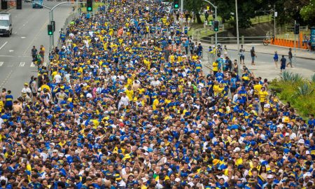 Torcida do Boca Juniors chegando no Maracanã Daniel Ramalho/AFP via Getty Images