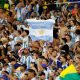 Argentinos usam termo racista para atacar brasileiros nas redes sociais após confusão no Maracanã (Foto: DANIEL RAMALHO/AFP via Getty Images)