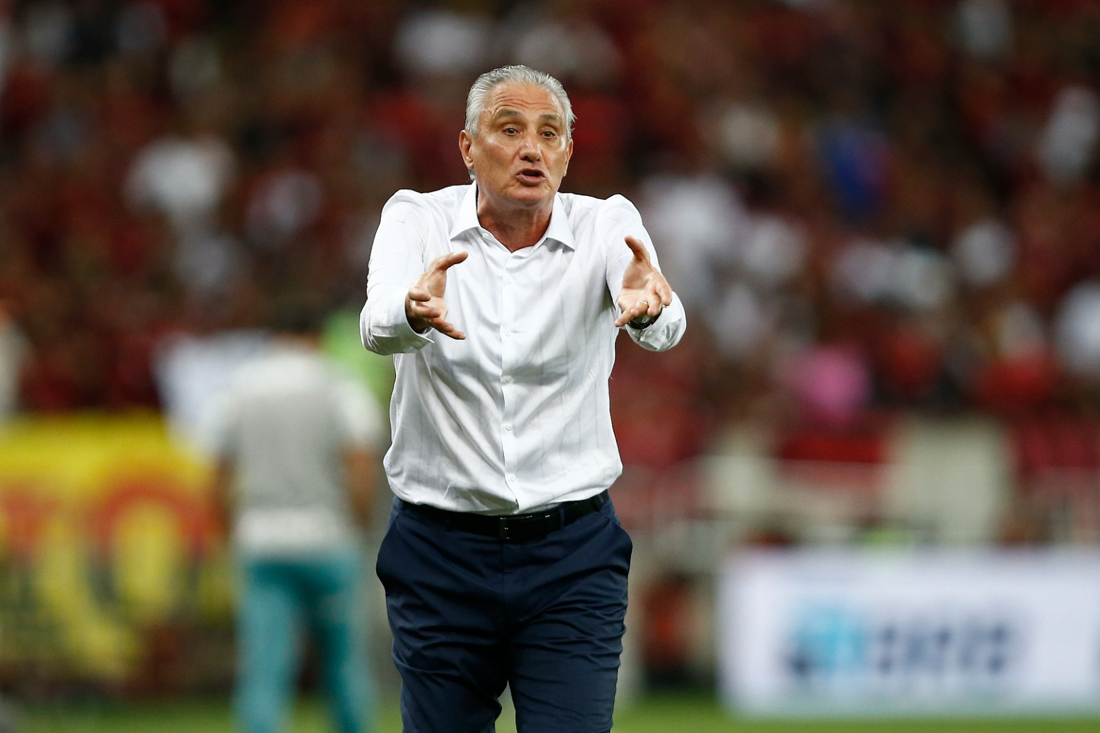 Tite no comando técnico na partida contra o Galo (Foto de Wagner Meier/Getty Images)