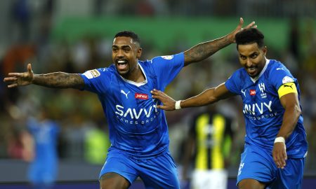 Malcom celebra com Al-Dawsari (Foto: Francois Nel/Getty Images)