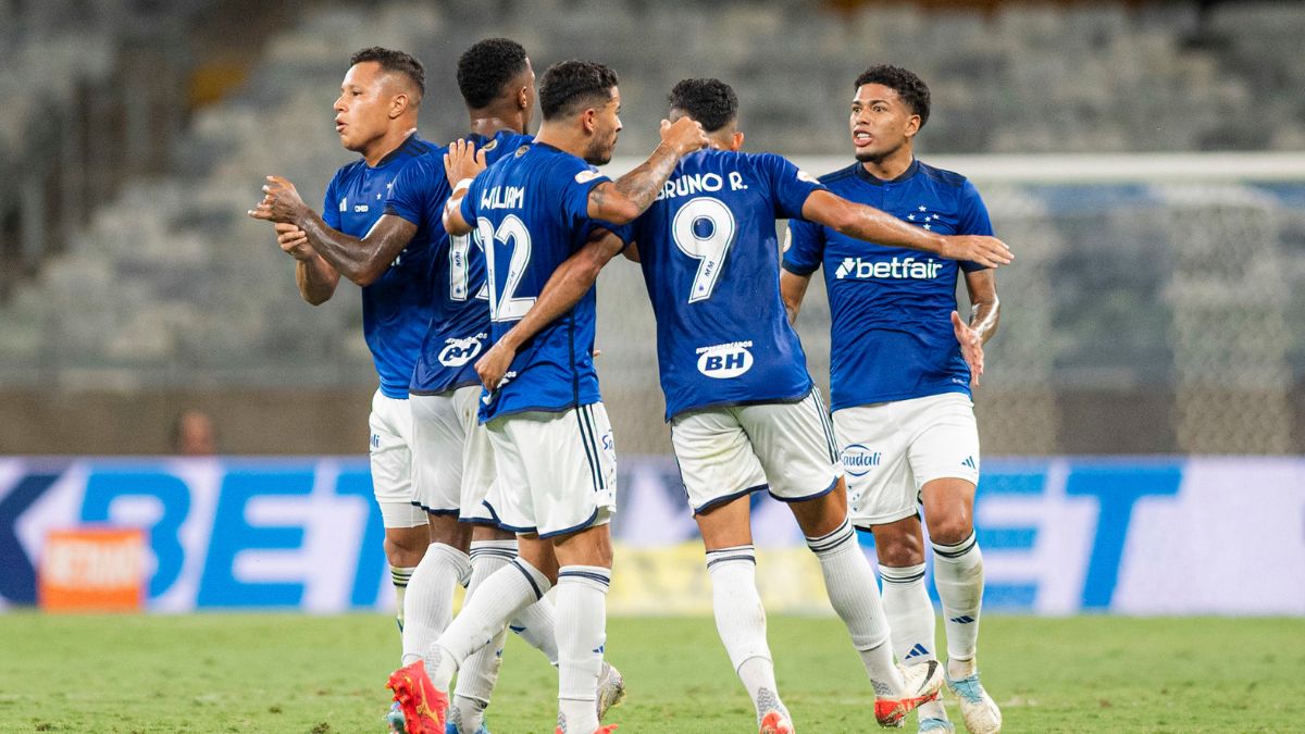 Bruno Rodrigues e Arthur Gomes marcaram os gols do Cruzeiro diante do Vasco no Mineirão (Foto: Staff Images/Cruzeiro)