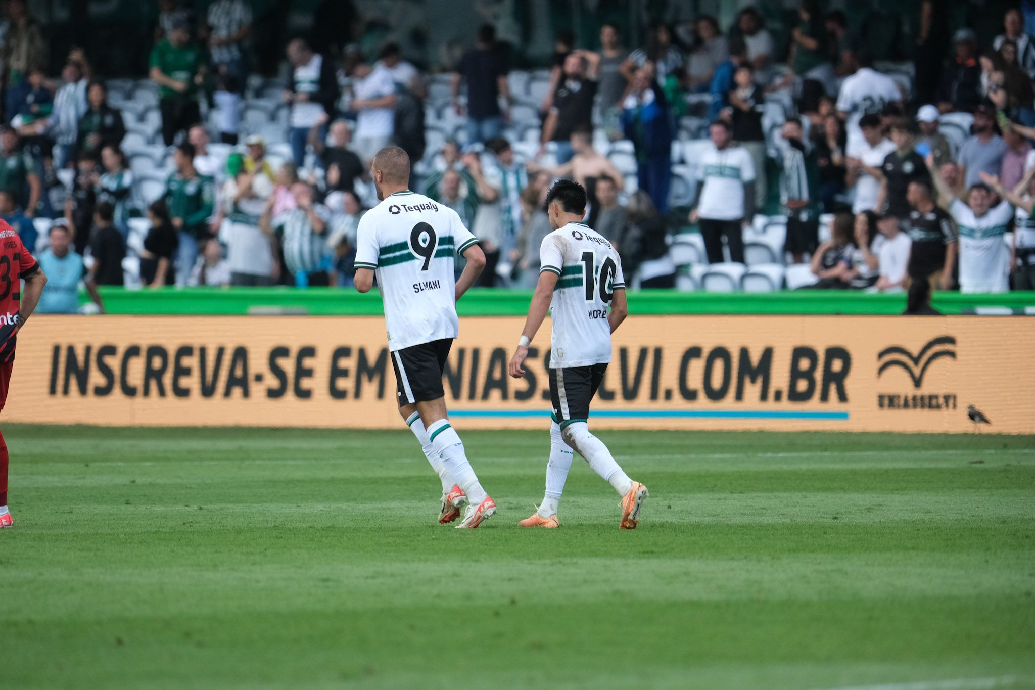 Moreno e Slimani devem ficar de fora no sábado - Foto: Divulgação/Coritiba