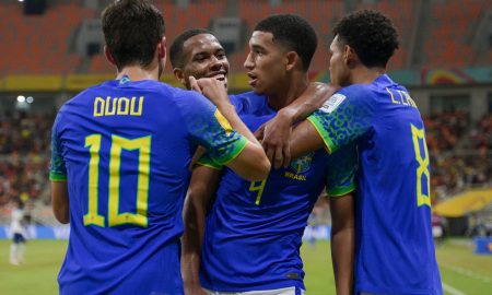 Brasil avança às oitavas do Mundial Sub-17 (Foto: BAY ISMOYO/AFP via Getty Images)