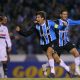 Theco atuando pelo Grêmio em 2007 - (Foto: JEFFERSON BERNARDES/AFP via Getty Images)