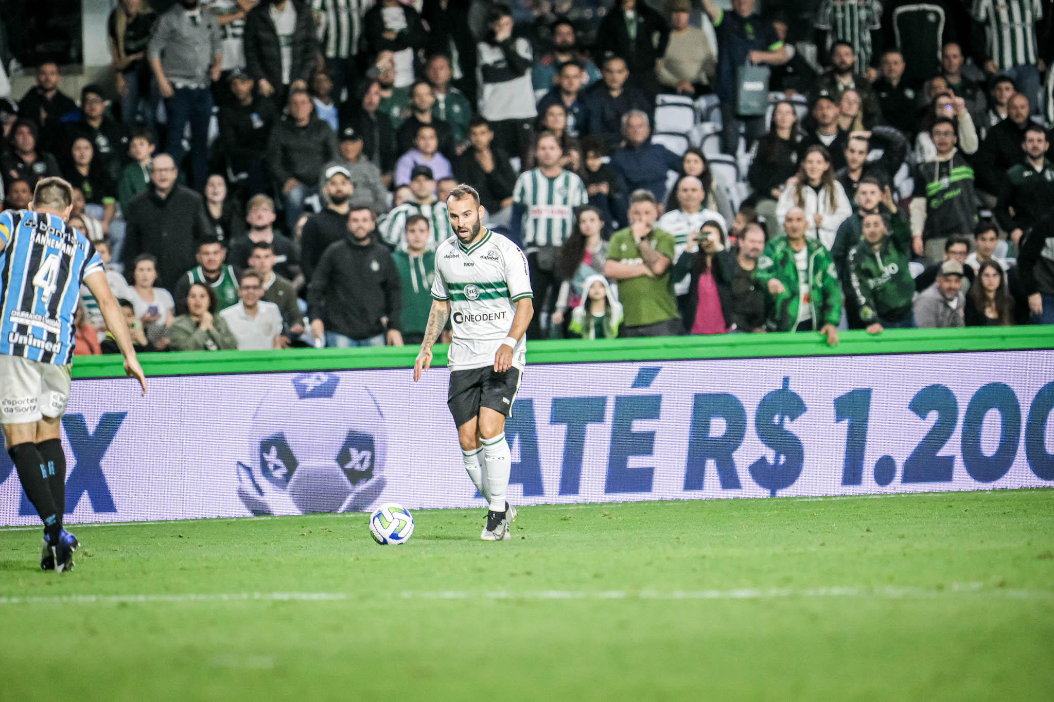 Jesé marca primeiro gol pelo Coxa - Foto: Divulgação/Coritiba