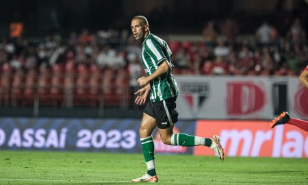 Slimani é convocado para defender a Argélia - Foto: Divulgação/Coritiba