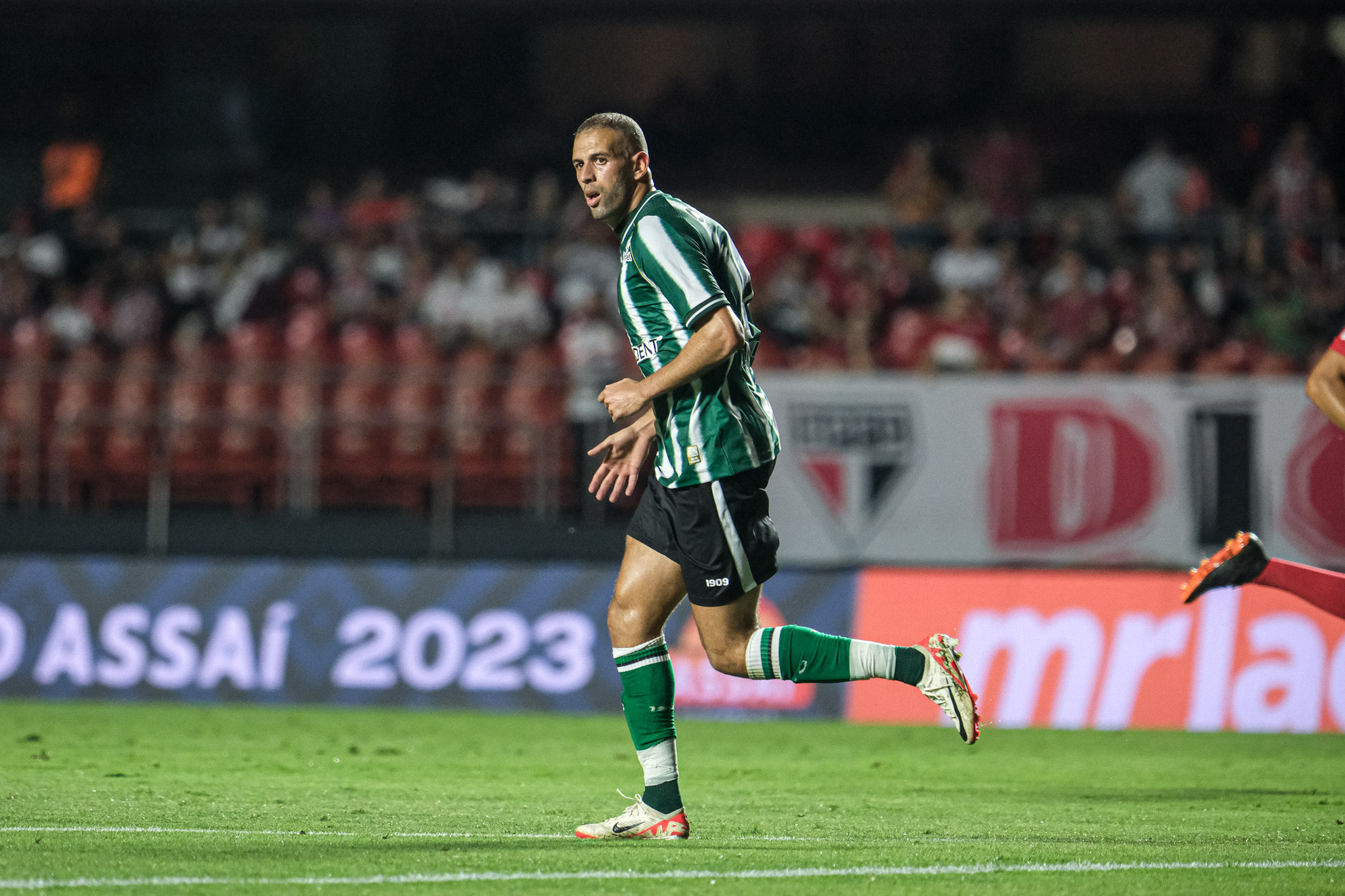 Slimani é convocado para defender a Argélia - Foto: Divulgação/Coritiba