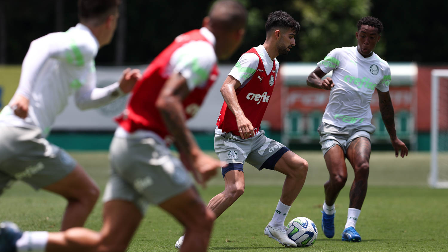 Flaco López festeja gols feitos e enaltece elenco do Palmeiras: 'Me sinto muito querido'. (Foto: Cesar Greco/Palmeiras)