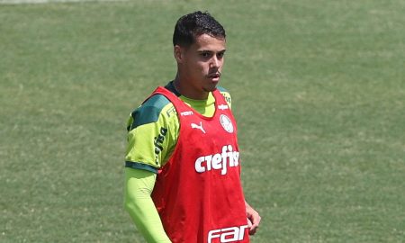 Zagueiro Lucas Freitas em treino pelo Palmeiras em 2022 - (Foto: Divulgação/Palmeiras)