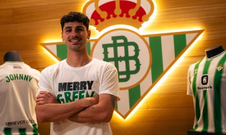 Johnny é anunciado como novo reforço do Betis, da Espanha - (Foto: Divulgação/Betis)