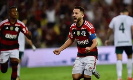 Everton Ribeiro atuando com a camisa do Flamwengo Foto: Marcelo Cortes / CRF