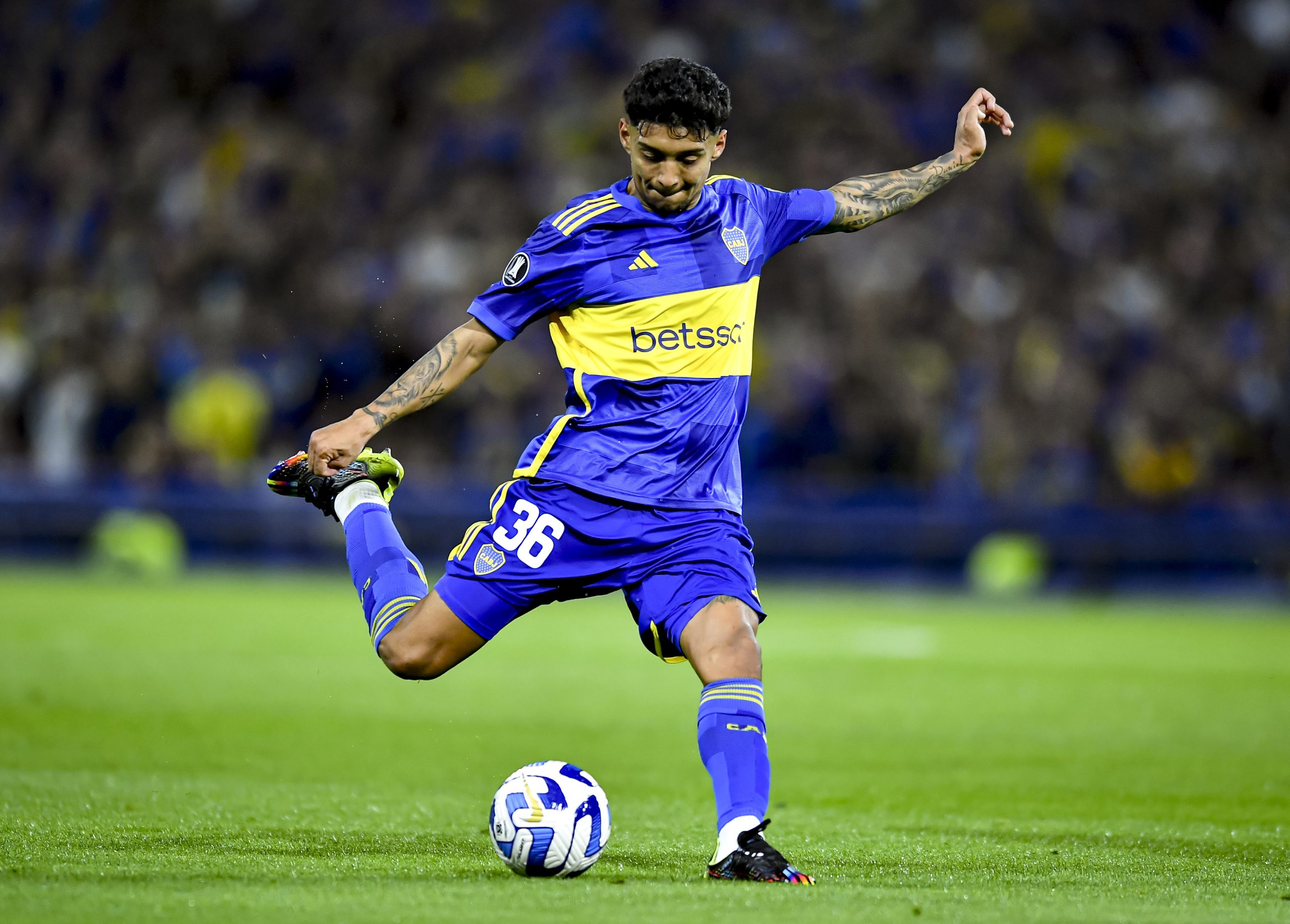 Cristian Medina pelo Boca Juniors (Foto: Marcelo Endelli/Getty Images)