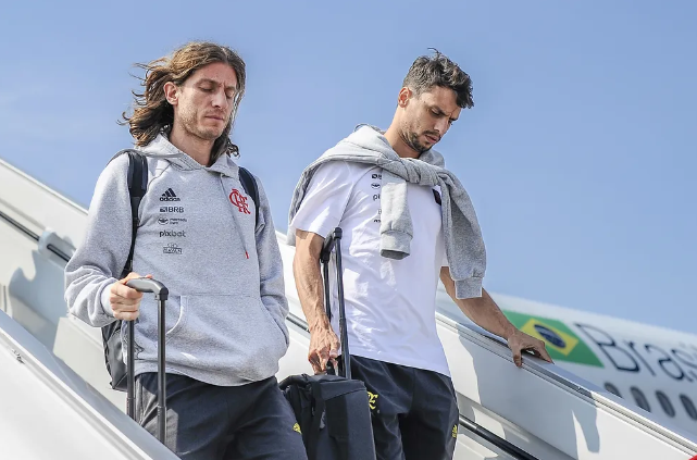 Filipe Luís e Rodrigo Caio se despedem do Flamengo (Foto: Marcelo Cortes/Flamengo)