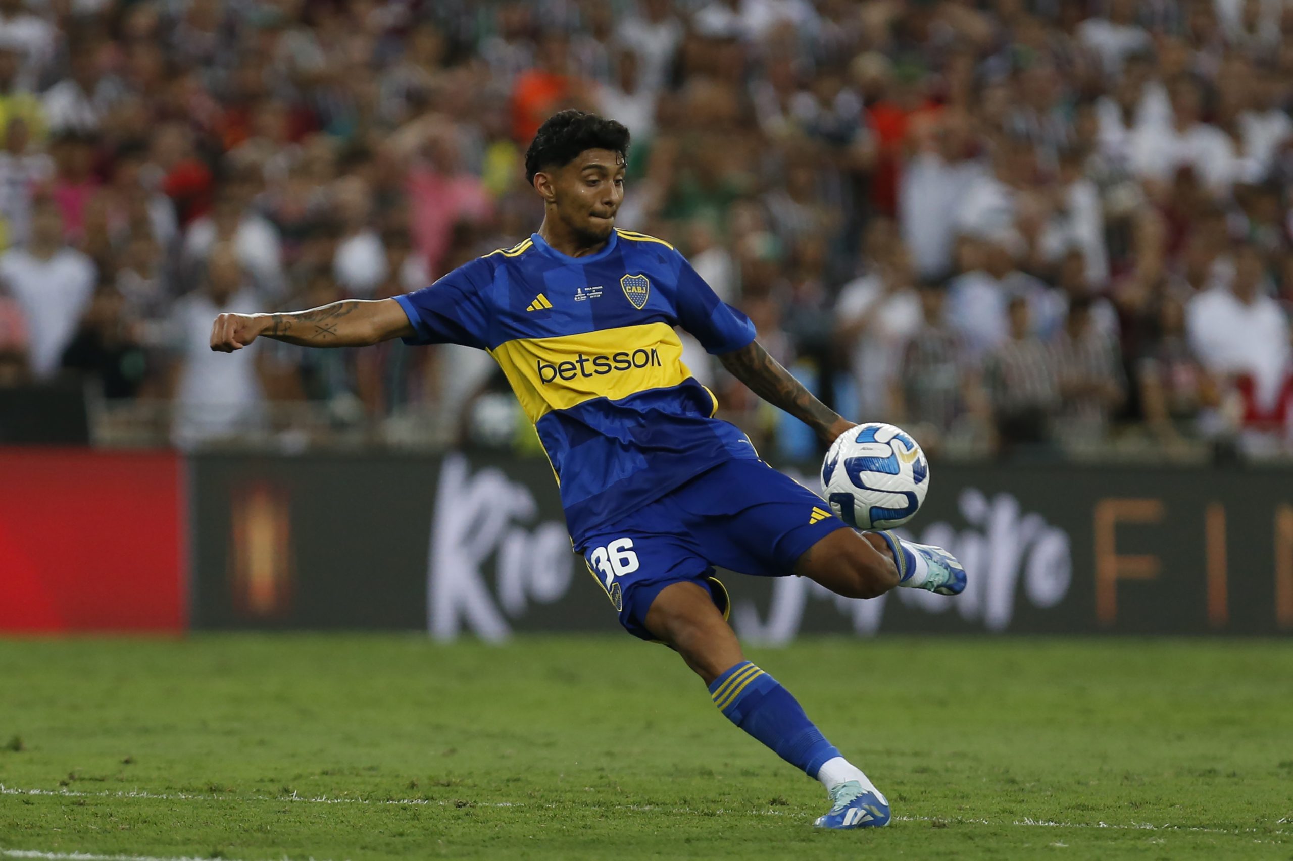 Cristian Medina pelo Boca Juniors (Foto: Ricardo Moreira/Getty Images)