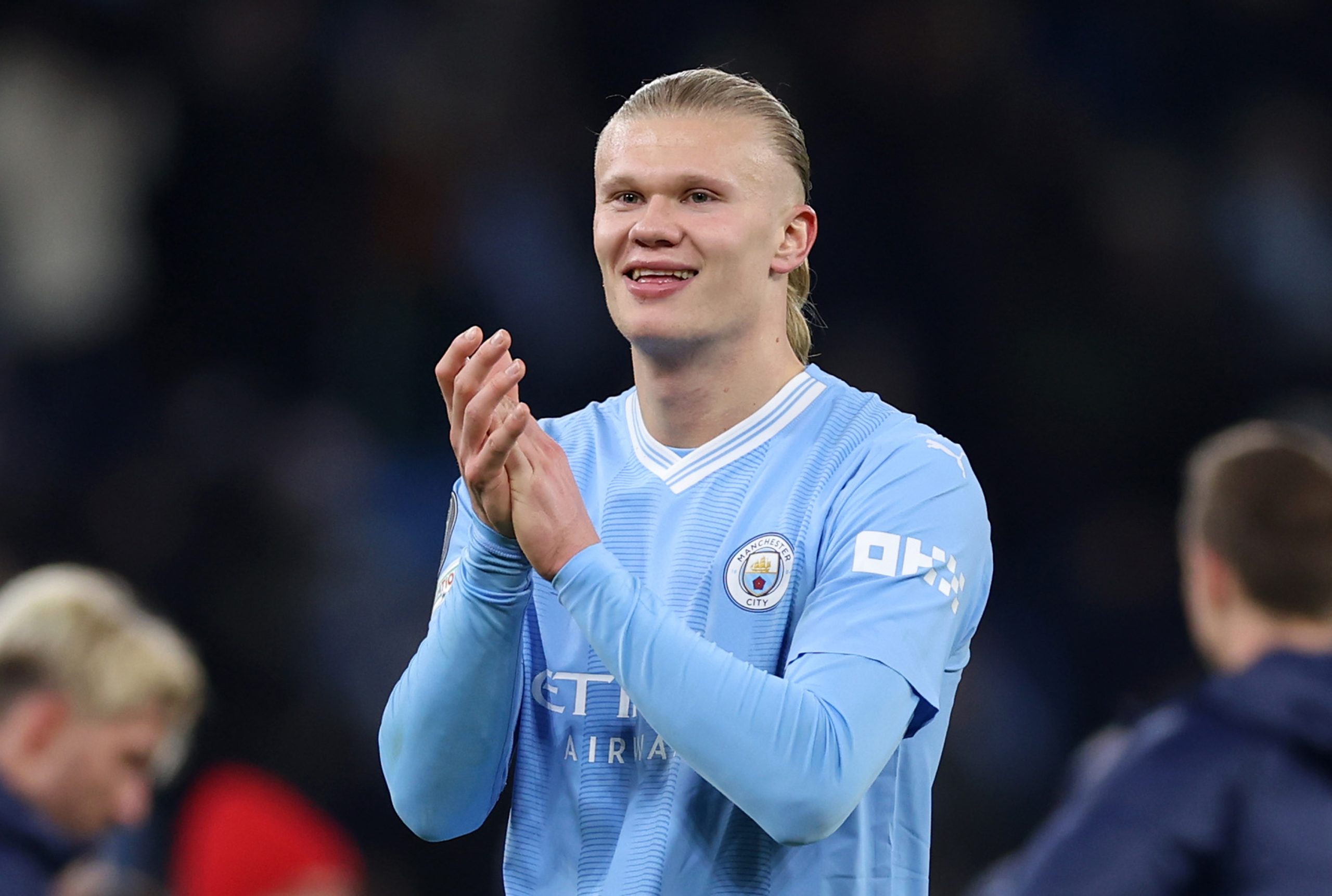 Atacante Erling Haaland em ação pelo Manchester City - (Foto: Catherine Ivill/Getty Images)