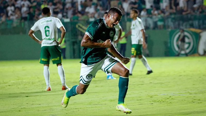 Maguinho deve reforçar o Vitória em 2024 (Foto: Rosiron Rodrigues / Goiás)