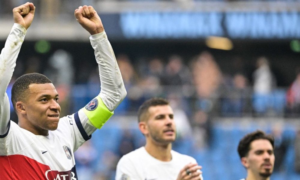 Lazio vence Genoa e segue na cola da líder Juventus no Italiano