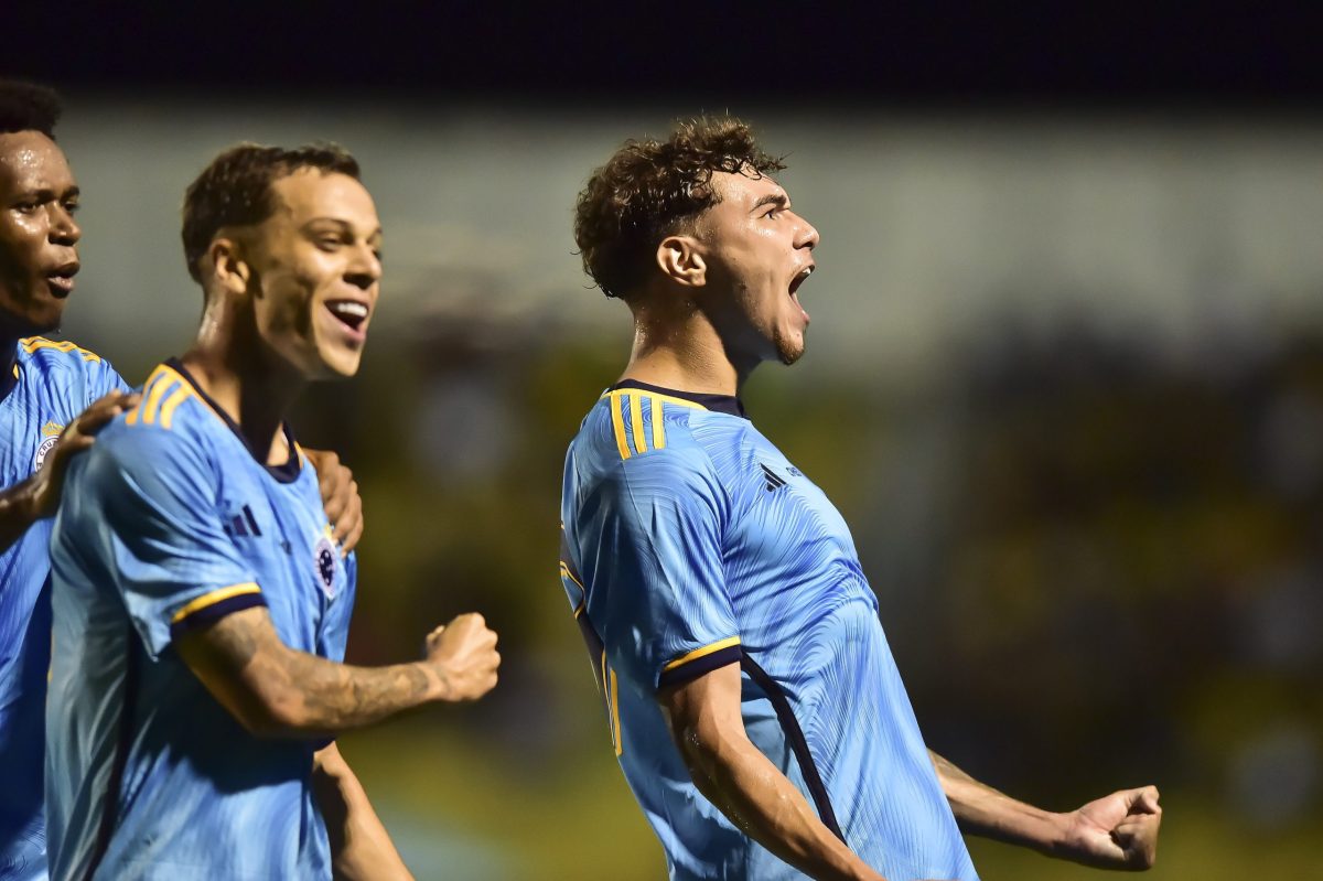 Arthur deu a classificação do Cruzeiro contra a Portuguesa pela Copinha (Foto: Staff Images/Cruzeiro)