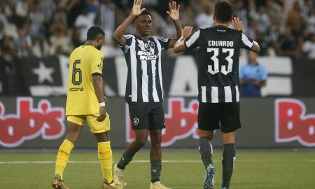 Jeffinho foi o grande destaque na estreia do Botafogo no Carioca