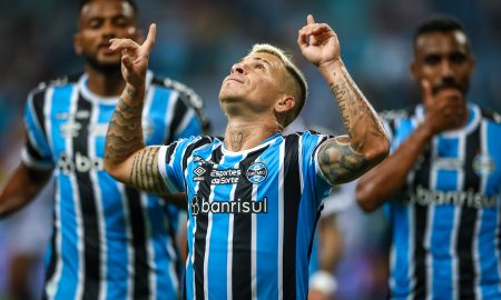 Soteldo foi destaque mais uma vez pelo Grêmio, mas saí de campo lesionado (Foto: Lucas Uebel/Grêmio)