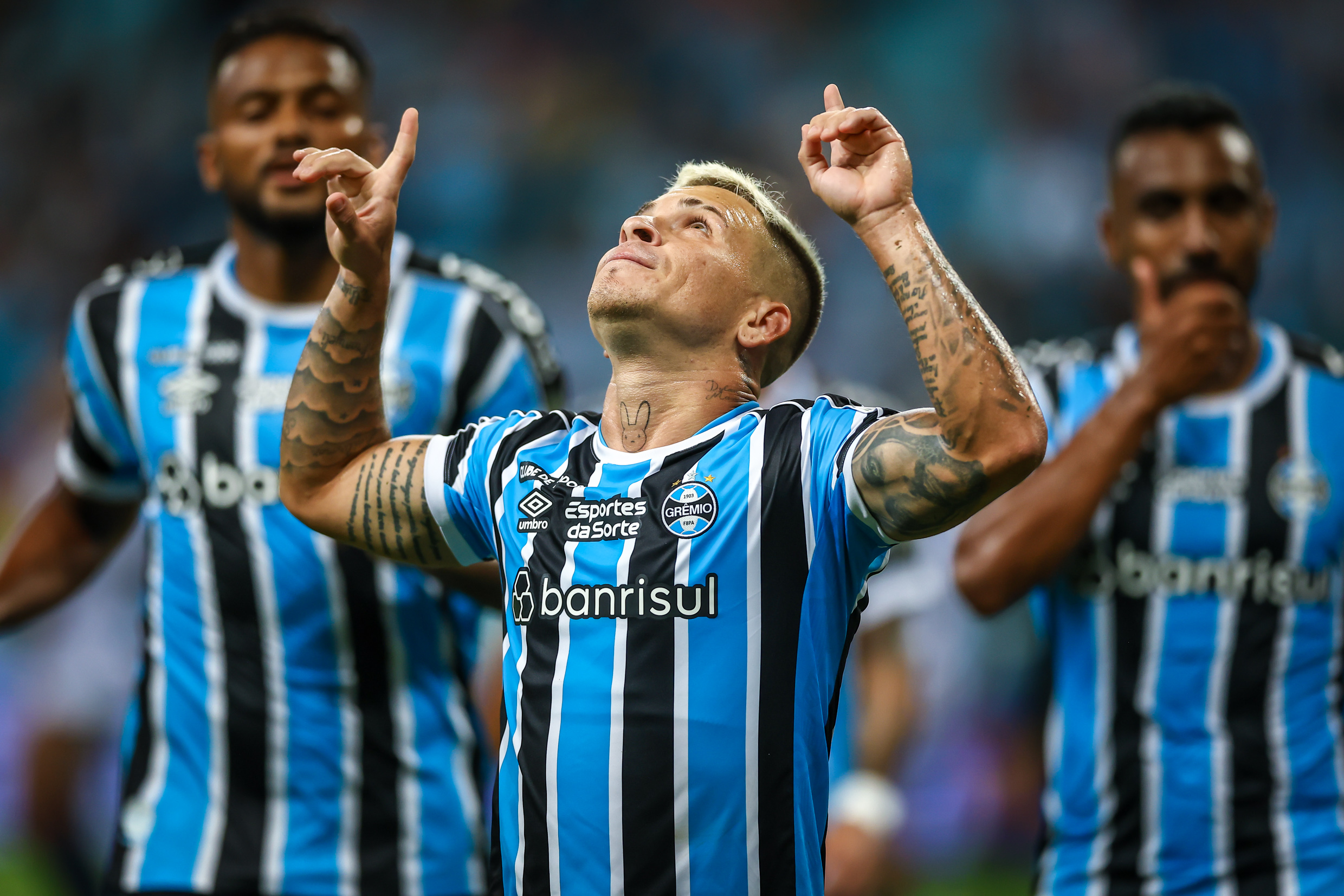 Soteldo foi destaque mais uma vez pelo Grêmio, mas saí de campo lesionado (Foto: Lucas Uebel/Grêmio)