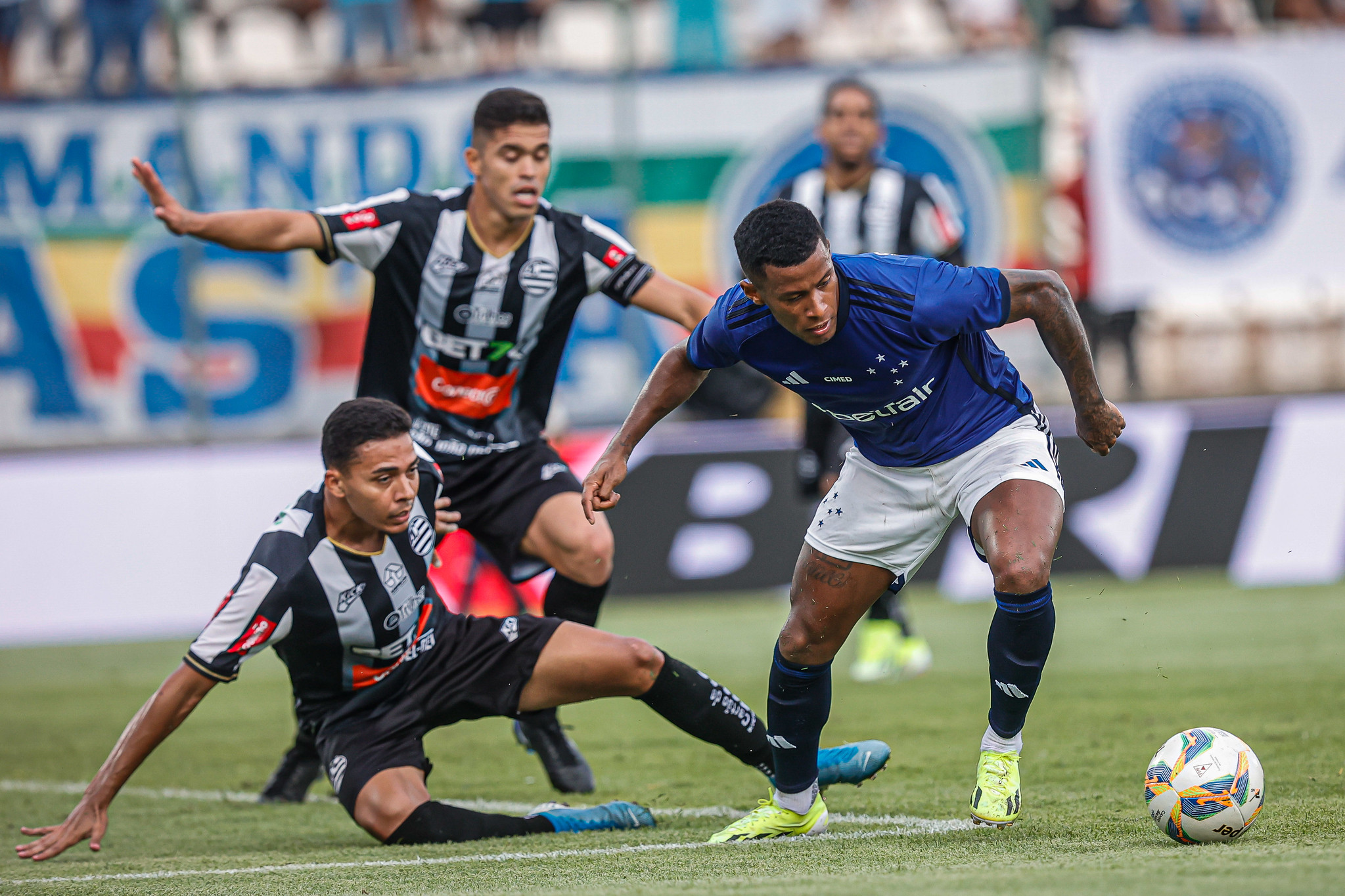 Cruzeiro empata com o Athletic (Foto: Staff Images/Cruzeiro)