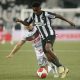 Jeffinho em ação pelo Botafogo diante da Portuguesa (Foto: Vitor Silva/Botafogo)