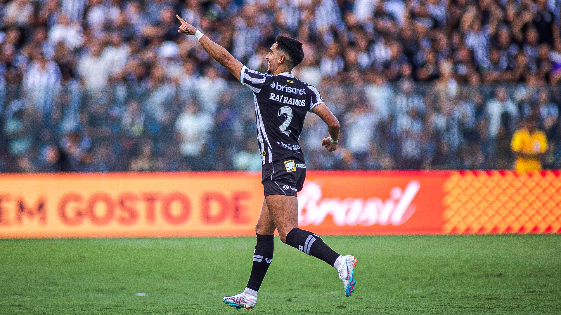 Raí Ramos marcou seu primeiro gol com a camisa do Ceará. (Foto: Felipe Santos/Ceará)