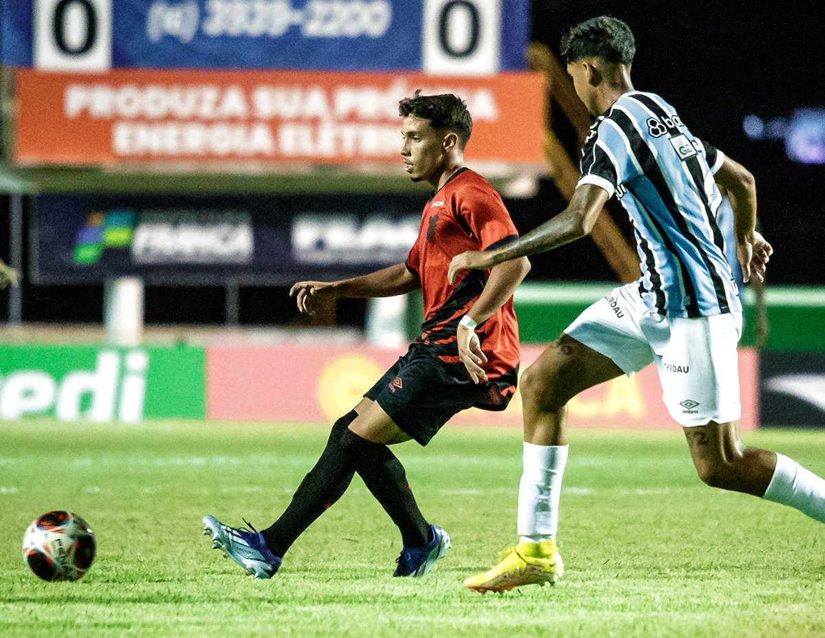 Chiqueti marcou um dos gols na vitória sobre o Grêmio na Copinha - (Foto: Marcos Limonti/Athletico)